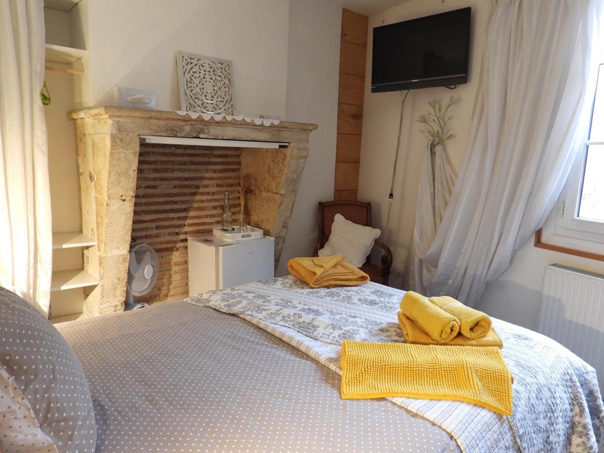 B&B Le Miroir Aux Fees Бордо Экстерьер фото