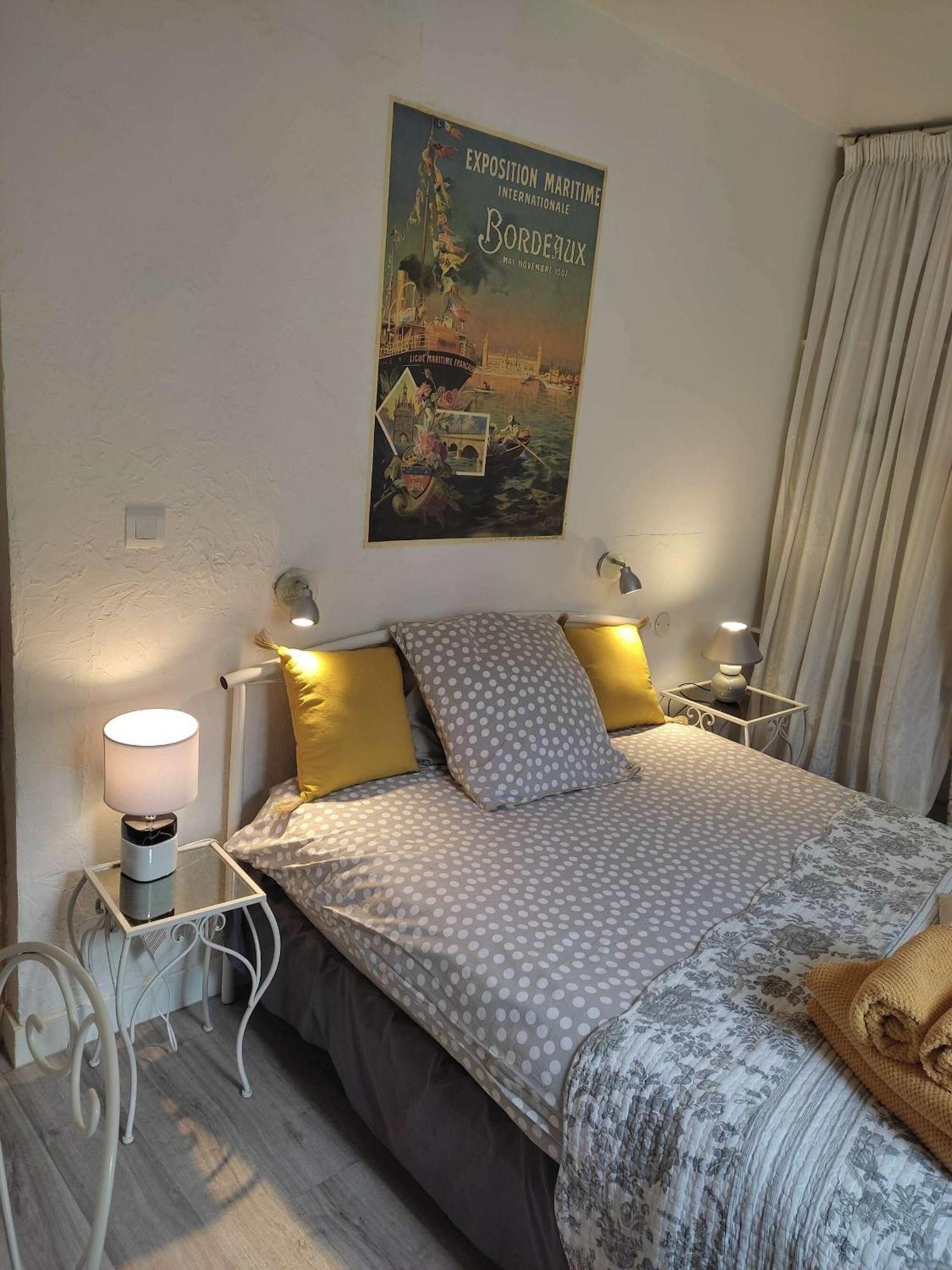 B&B Le Miroir Aux Fees Бордо Экстерьер фото