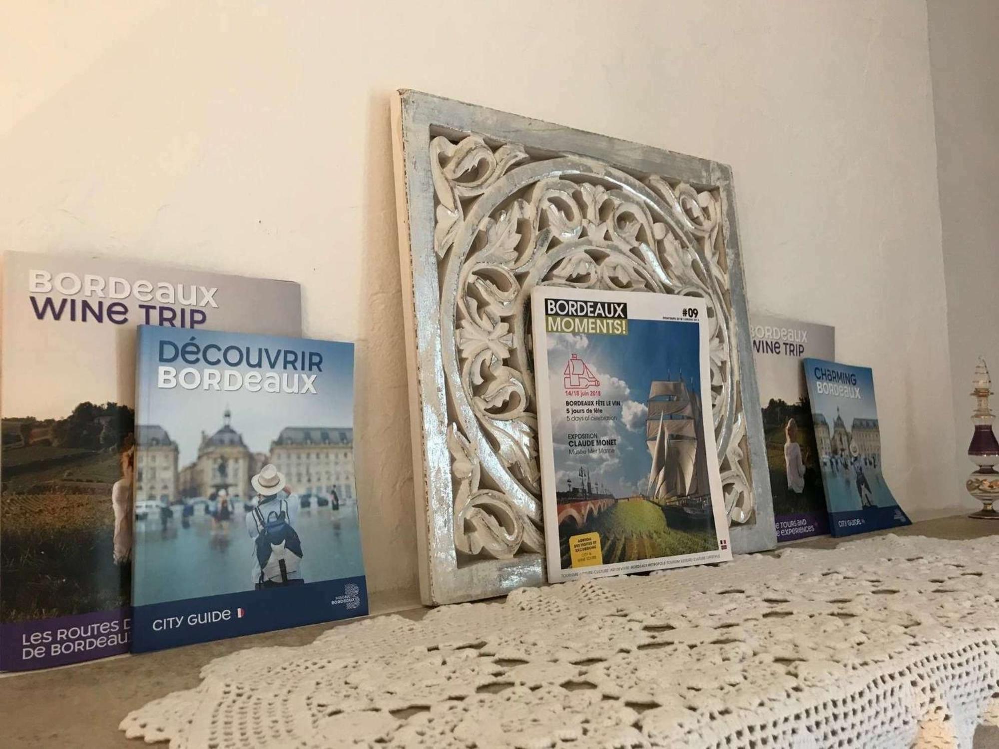 B&B Le Miroir Aux Fees Бордо Экстерьер фото
